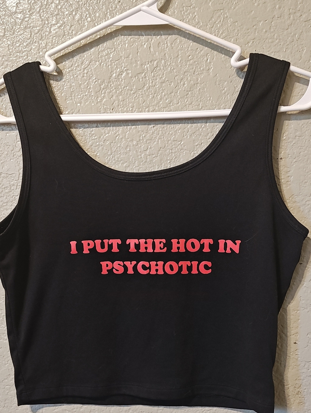 Black Graphic Scoop Neck Crop Tank Top - Pink Lettering